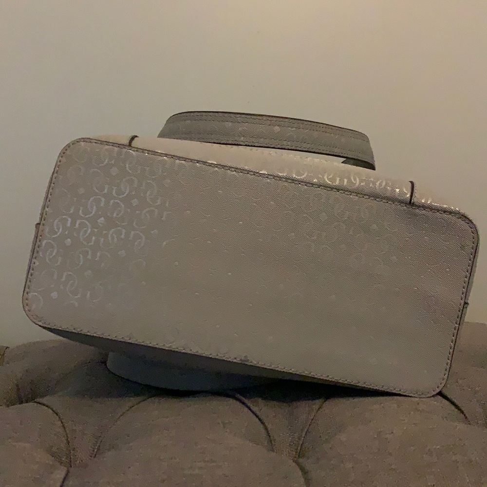Guess Gray Handbag - Picture 6 of 10